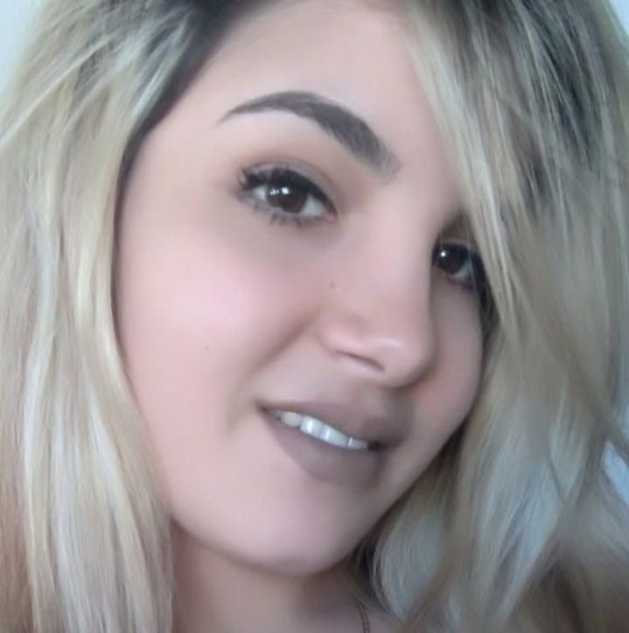 Profile Picture of Melissa Cernicharo (@mcernicharo) on Poshmark