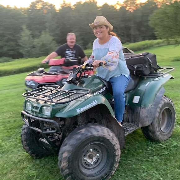Profile Picture of Christine Perretta-svercel (@boopis51) on Poshmark