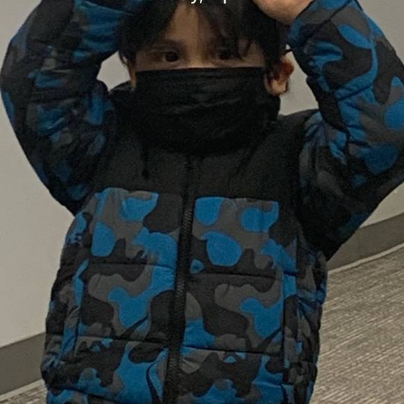 Profile Picture of Brad Ayala-palacio (@bradayalapalaco) on Poshmark