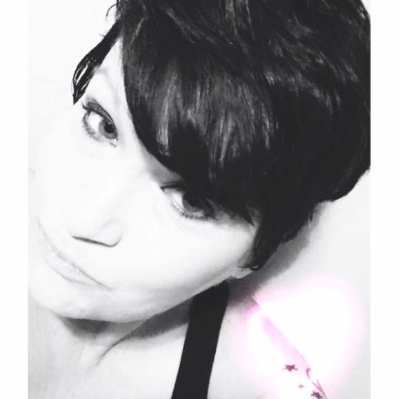 Profile Picture of Ramona Foreman (@ramonatxlady) on Poshmark