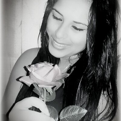 Profile Picture of Stacy Paz (@stacypaz13) on Twitter