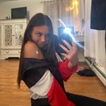 Profile Picture of danielle ✷☽ (@daniellepelliccio) on Instagram