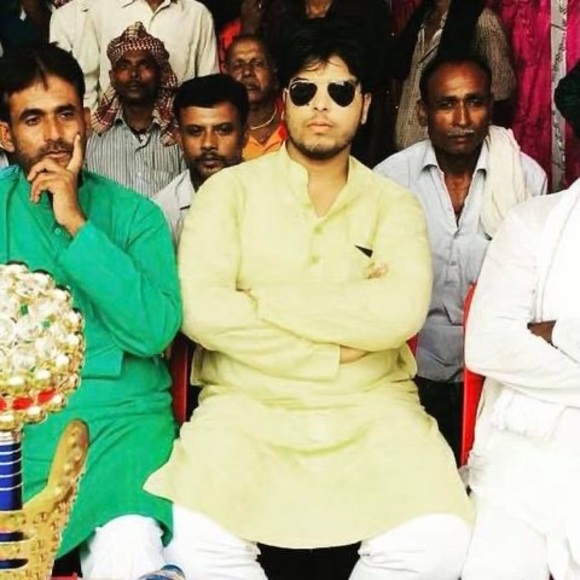 Profile Picture of Md onaib Latifi (@okais456) on Poshmark