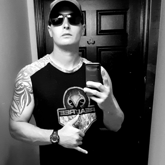 Profile Picture of Jeremy Mccoy (@jeremymccoy) on Poshmark
