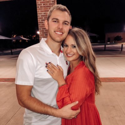 Profile Picture of Brooke Campbell (@RBrookeCampbell) on Twitter