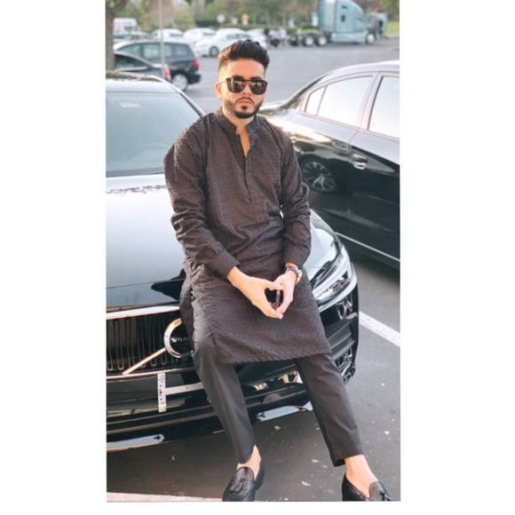 Profile Picture of Ammar Agha (@mafia_gang) on Poshmark