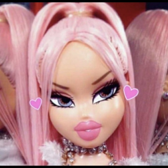 Gabriela Estabrooks - Poshmark Profile Picture of Gabriela Estabrooks (@gabyestabrooks) on Poshmark