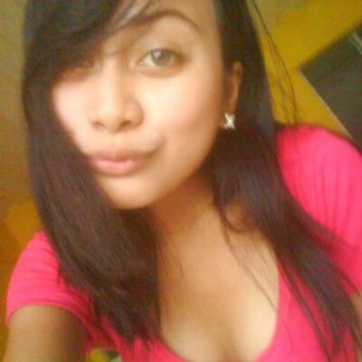 Profile Picture of Rachel Reyes (@berniceRach) on Twitter