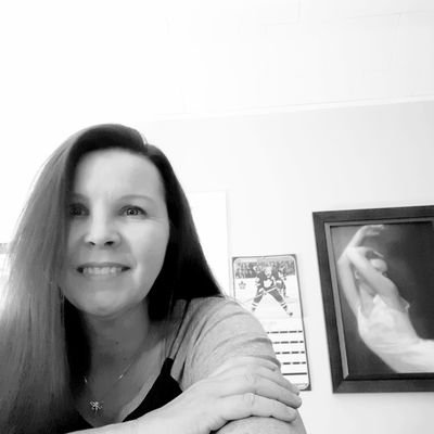 Profile Picture of Paula Benoit (@PaulaBenoit) on Twitter