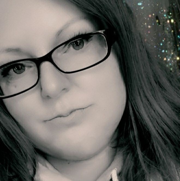 Profile Picture of Dorothy Jarry (@dorothyjarry) on Poshmark