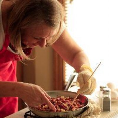 Profile Picture of Sheri Potter (@MidwestFood) on Twitter