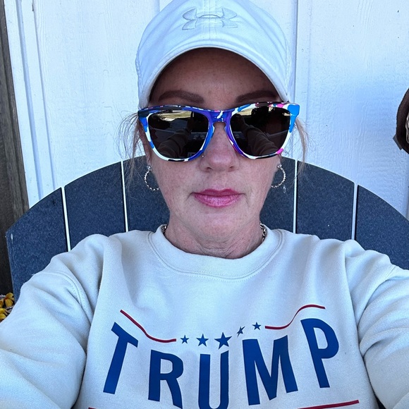 Profile Picture of Melissa Day (@sweetpeasmom1) on Poshmark