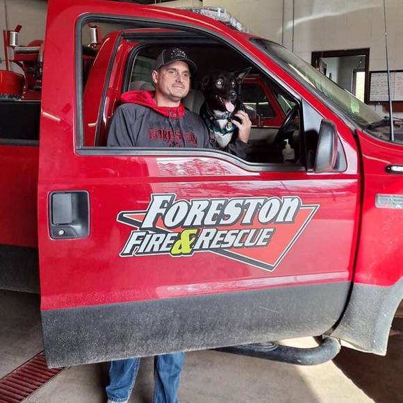 Profile Picture of Tom Longfield (@tomlongfield) on Poshmark