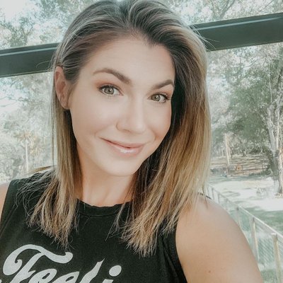 Profile Picture of Autumn Vaughan (@moore4moore) on Twitter