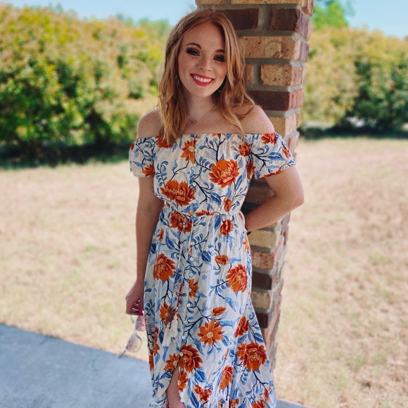 Profile Picture of Rani Madewell (@1998raniii) on Poshmark