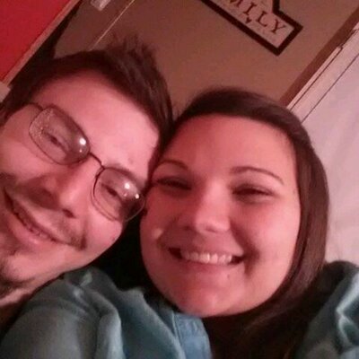 Profile Picture of Amanda Bonnett (@amandafay2012) on Twitter