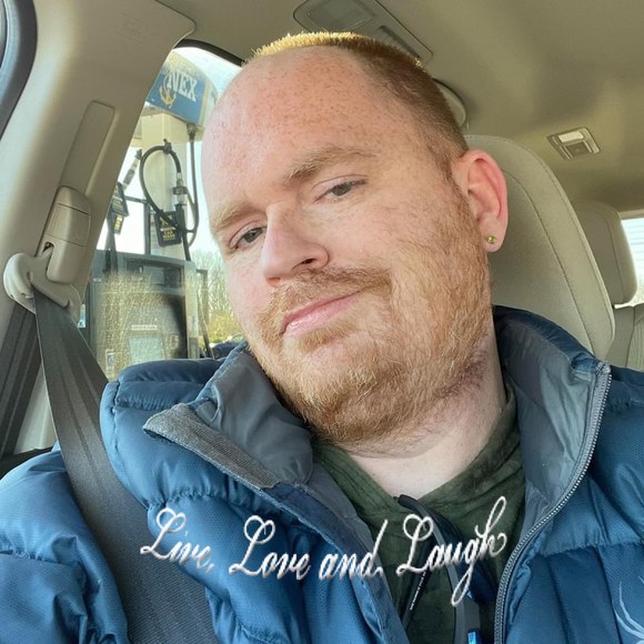 Profile Picture of Jason Velasquez (@meskittles81) on Poshmark