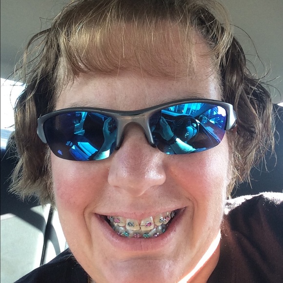 Profile Picture of Stacey Beutel (@sbeutel) on Poshmark