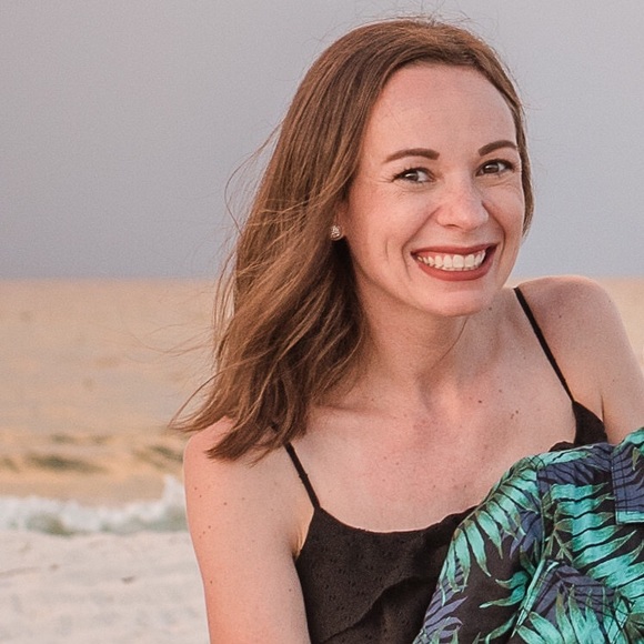 Profile Picture of Heather Clifton (@heathclif) on Poshmark