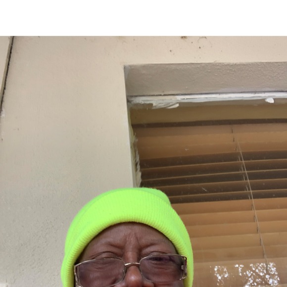 Profile Picture of Sandra Benson (@sandrabenson303) on Poshmark