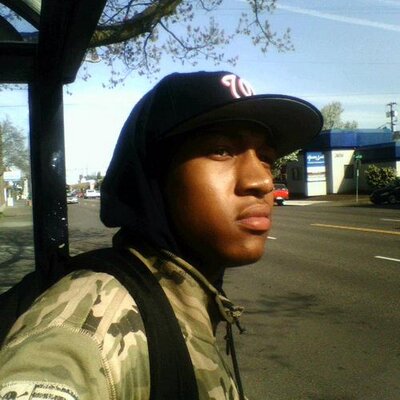 Profile Picture of Derrick Tanner (@TalLk1d) on Twitter