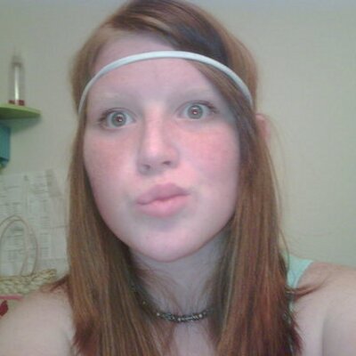 Profile Picture of Tori Barr (@stupidlover32) on Twitter