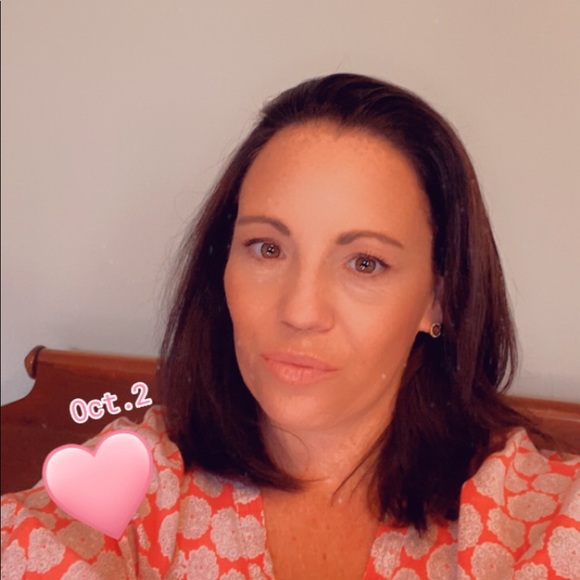 Sarah Michaelis - Poshmark Profile Picture of Sarah Michaelis (@imachisel1974) on Poshmark