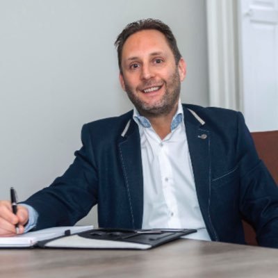 Profile Picture of Lyons Recruitment (@BenLyonsRecruit) on Twitter