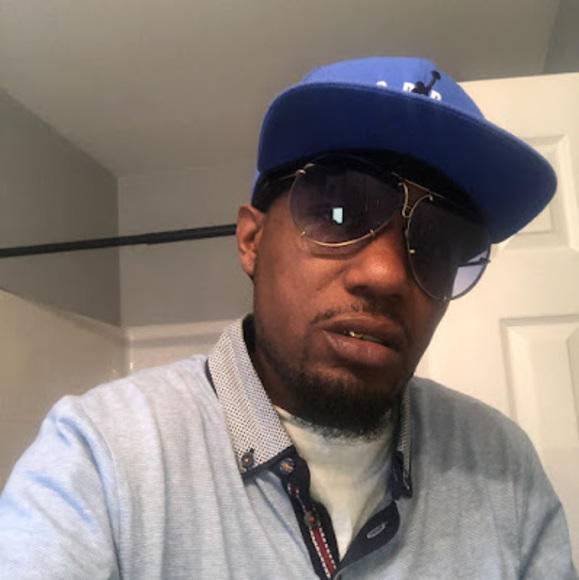 Profile Picture of Tyrone Bookert (@tyronebookert38) on Poshmark