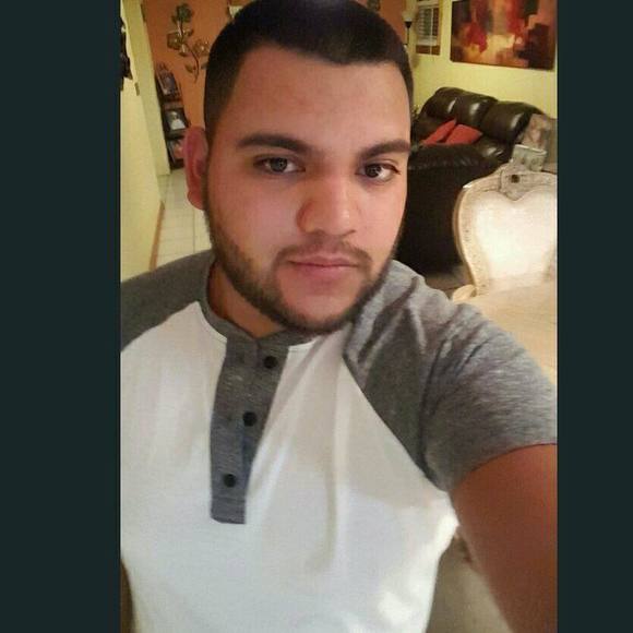 Profile Picture of Jacob Mendez (@dannyonly) on Poshmark