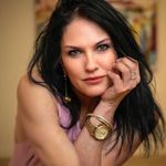 Profile Picture of Dee Dee Martin (@deedeemartingallery) on Instagram