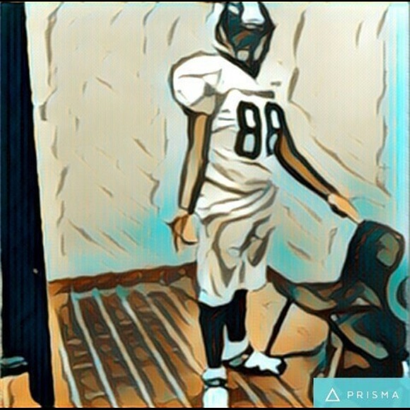 Profile Picture of Freddrick Allen (@rixoallen) on Poshmark