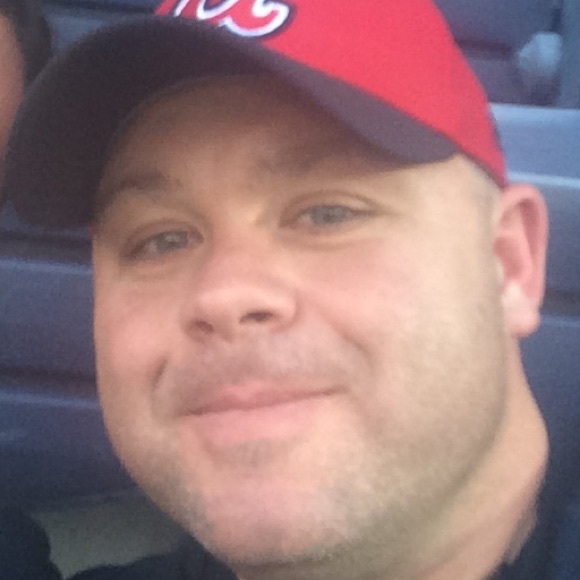 Profile Picture of Craig Singletary (@craigs747) on Poshmark