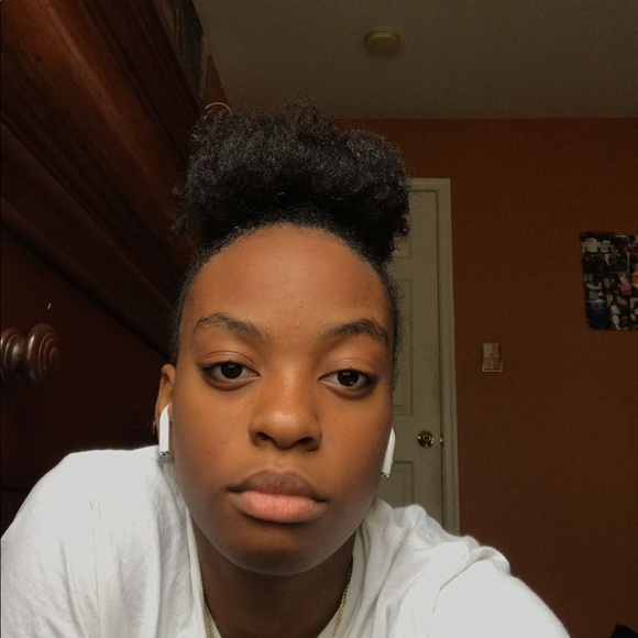 Josephine Bropleh - Poshmark Profile Picture of Josephine Bropleh (@jbropleh_66) on Poshmark