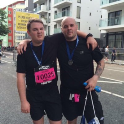 Profile Picture of Aaron Avery (@BigRonAvery) on Twitter