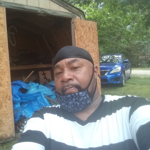 Profile Picture of Darryl Byrd (@darryl_byrd) on Poshmark