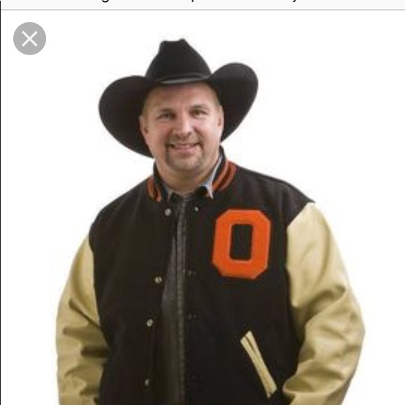 Profile Picture of Joyce Staso (@garthgirl7) on Poshmark