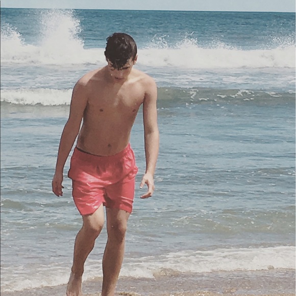 Profile Picture of Brandon Clark (@brandonclarkk) on Poshmark