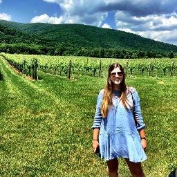 Profile Picture of Lacey Neal (@laceylee91) on Twitter