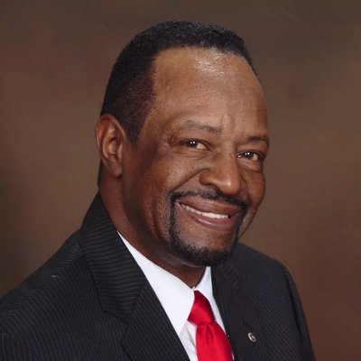 Profile Picture of Kenneth E. Hanna (@KennethEHanna1) on Twitter