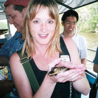 Profile Picture of April Curtis (@aprilcurtis) on Twitter