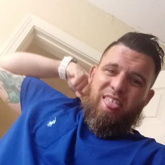 Profile Picture of Ty Elstner (@elstner0205) on Poshmark