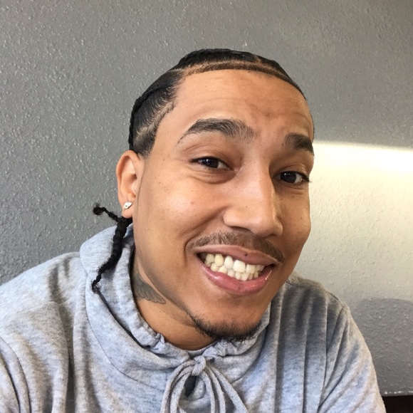 Profile Picture of Ben Darton (@chiefbent) on Poshmark