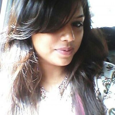 Profile Picture of Jenisha Naik (@julie_desai) on Twitter