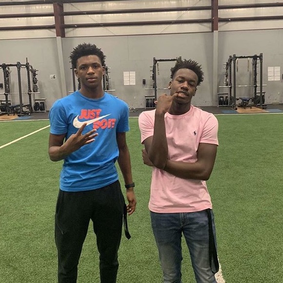 Profile Picture of Ernesto Thomas (@erniefromtheway) on Poshmark