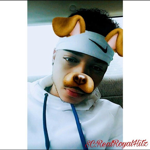 Profile Picture of Kenneth Perry (@realroyalhitz) on Poshmark