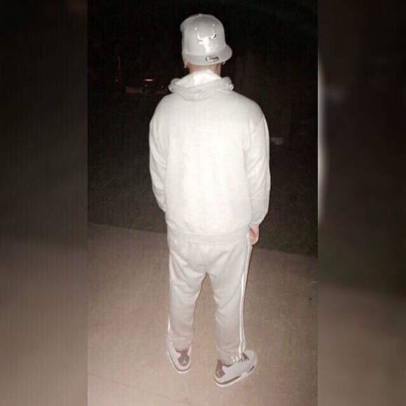 Profile Picture of Austin Hennis (@aussie0524) on Poshmark