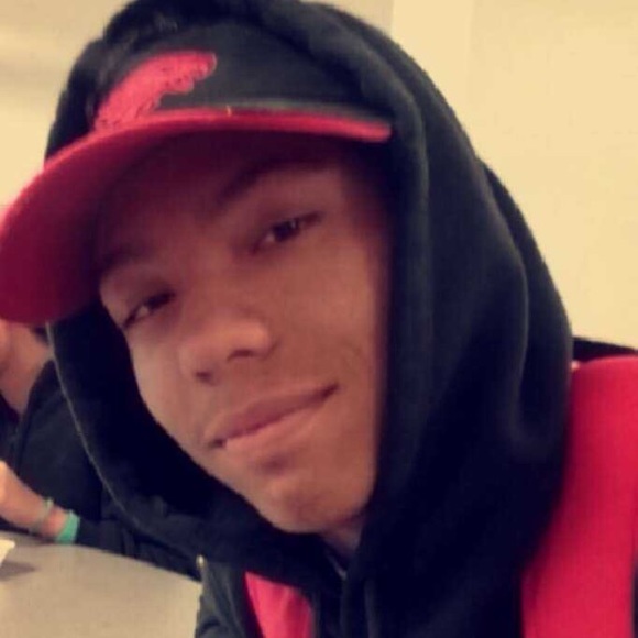 Profile Picture of Ben Ramsey (@rayman59) on Poshmark