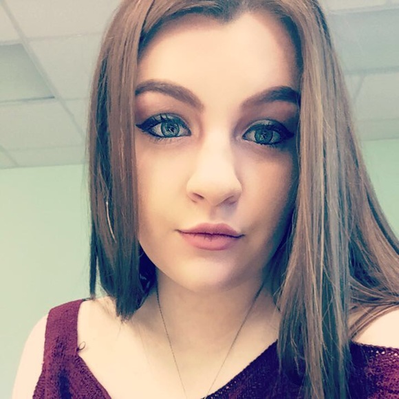 Profile Picture of Jackie Conroy (@jackiec908) on Poshmark