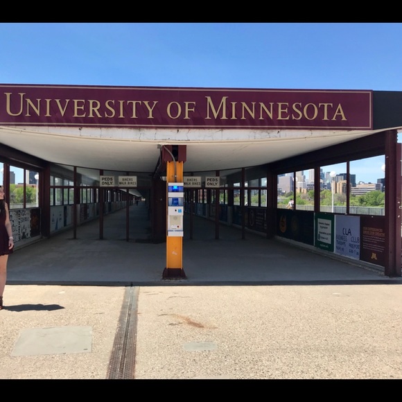 Profile Picture of Rebekah Adelman (@rebekahadelman) on Poshmark